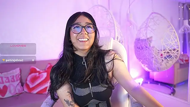 Snapshot of VioletJoness_ chatting on 1, 7, 2026 VioletJoness online show from 1, 7, 2026