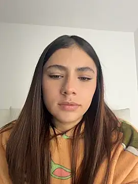 Snapshot of EmilyCxx chatting on 11, 7, 2026 EmilyCxx online show from 11, 7, 2026