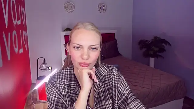 Snapshot of NancyGlamour chatting on 6, 6, 2026 NancyGlamour online show from 6, 6, 2026