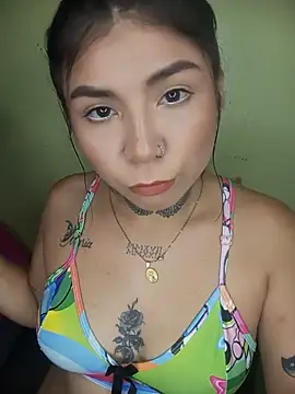 Snapshot of PequenaNena chatting on 17, 5, 2026 PequenaNena online show from 17, 5, 2026