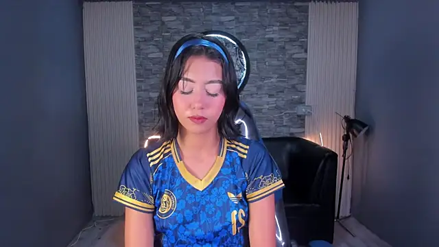 Snapshot of gemma_19_ chatting on 13, 5, 2026 gemma 19 online show from 13, 5, 2026