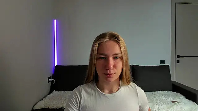 Snapshot of AnnaAlexArti chatting on 10, 7, 2026 AnnaAlexArti online show from 10, 7, 2026