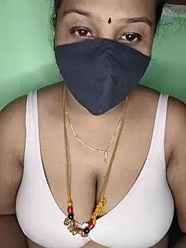 Snapshot of tamil_butterfly chatting on 1, 7, 2026 tamil butterfly online show from 1, 7, 2026