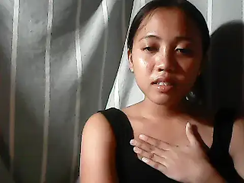 Snapshot of Yours_AsianPinayGirl18 chatting on 15, 6, 2026 Yours AsianPinayGirl18 online show from 15, 6, 2026