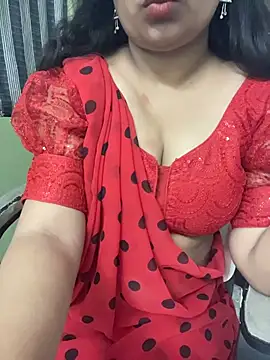 Snapshot of Tamil_Azhagie chatting on 28, 5, 2026 Tamil Azhagie online show from 28, 5, 2026