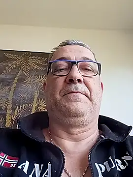 Soloyan online show from 2, 3, 2025