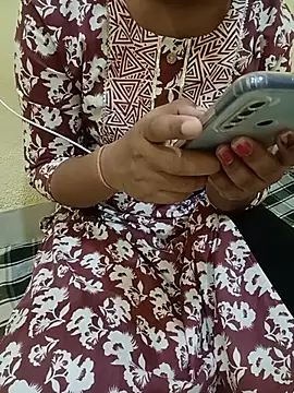 Snapshot of Seema_yadav01 chatting on 17, 6, 2026 Seema yadav01 online show from 17, 6, 2026