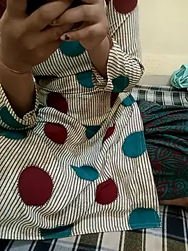 Snapshot of Seema_yadav01 chatting on 6, 7, 2026 Seema yadav01 online show from 6, 7, 2026
