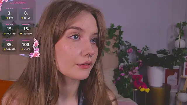Snapshot of Flora_DeVille chatting on 27, 7, 2026 Flora DeVille online show from 27, 7, 2026