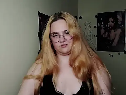 Snapshot of RinaRiii chatting on 17, 6, 2026 RinaRiii online show from 17, 6, 2026