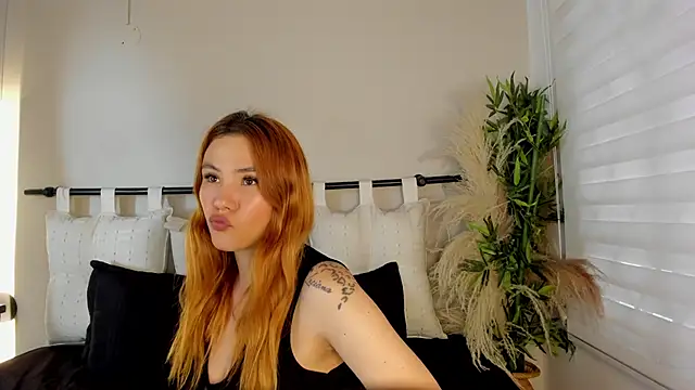 Snapshot of _zoe_3 chatting on 11, 5, 2026 zoe 3 online show from 11, 5, 2026