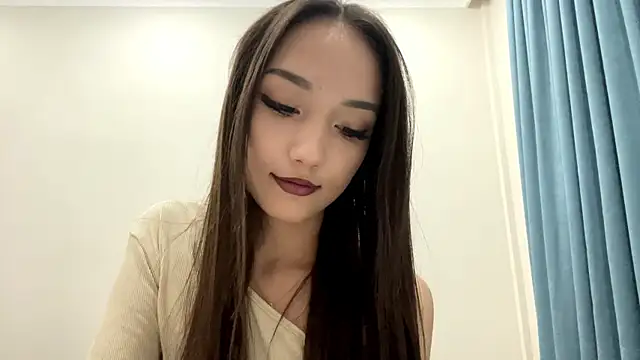Snapshot of RefereedHobble chatting on 12, 5, 2026 RefereedHobble online show from 12, 5, 2026