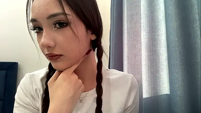 Snapshot of RefereedHobble chatting on 24, 5, 2026 RefereedHobble online show from 24, 5, 2026