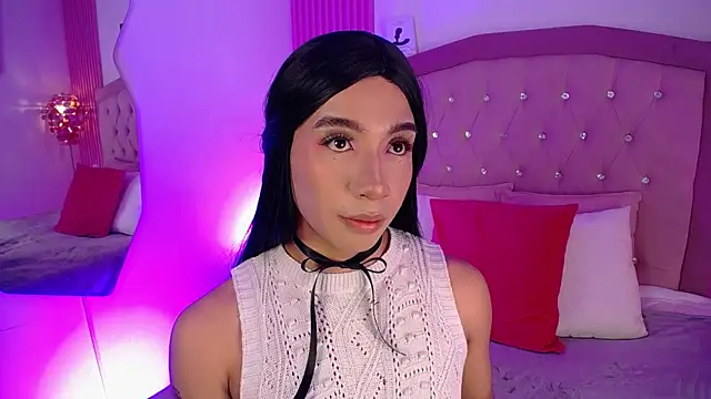 Snapshot of Khloe_Dangel chatting on 8, 5, 2026 Khloe Dangel online show from 8, 5, 2026