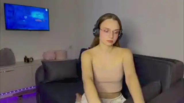 Snapshot of AmyYammy chatting on 10, 6, 2026 AmyYammy online show from 10, 6, 2026