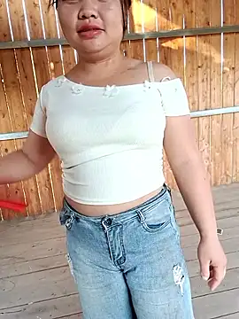 Snapshot of Lily_Henry chatting on 25, 5, 2026 Lily Henry online show from 25, 5, 2026