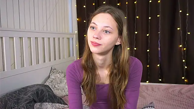 Snapshot of HarriettKitty chatting on 15, 5, 2026 HarriettKitty online show from 15, 5, 2026