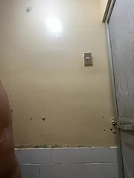 Snapshot of Ashtonfuckingboi chatting on 31, 5, 2026 Ashtonfuckingboi online show from 31, 5, 2026