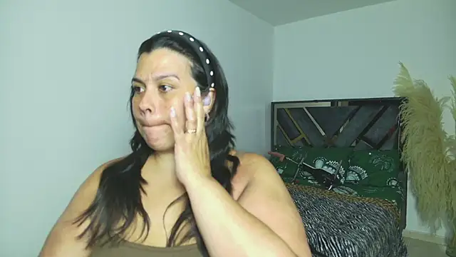 Snapshot of Martina_Foxy01 chatting on 11, 5, 2026 Martina Foxy01 online show from 11, 5, 2026
