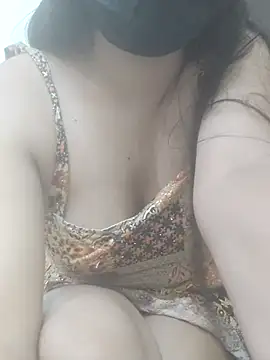 Snapshot of itz_gauri chatting on 28, 5, 2026 itz gauri online show from 28, 5, 2026