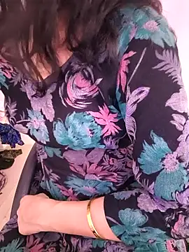 Snapshot of zoya_baby_ chatting on 18, 5, 2026 zoya baby online show from 18, 5, 2026