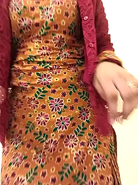zoya baby  online show from 4, 8, 2026