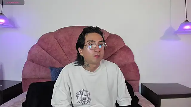 Snapshot of Eclipse_TeenBoy66 chatting on 21, 5, 2026 Eclipse TeenBoy66 online show from 21, 5, 2026