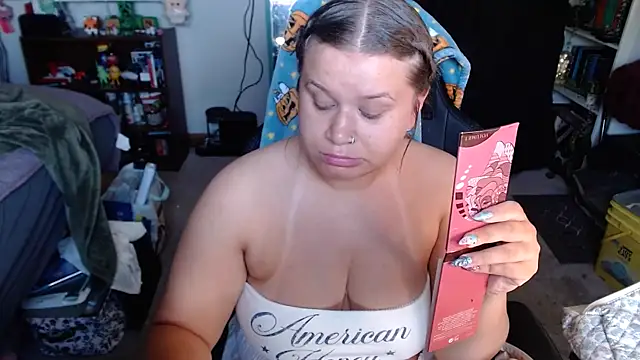 Snapshot of prettybabygurl04 chatting on 12, 5, 2026 prettybabygurl04 online show from 12, 5, 2026