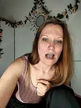 Snapshot of Candy_Cougar chatting on 7, 5, 2026 Candy Cougar online show from 7, 5, 2026