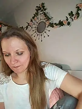 Snapshot of Candy_Cougar chatting on 20, 5, 2026 Candy Cougar online show from 20, 5, 2026