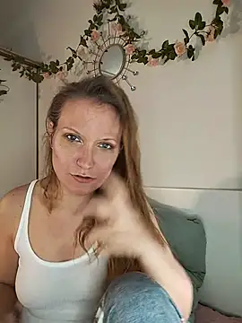 Snapshot of Candy_Cougar chatting on 29, 5, 2026 Candy Cougar online show from 29, 5, 2026