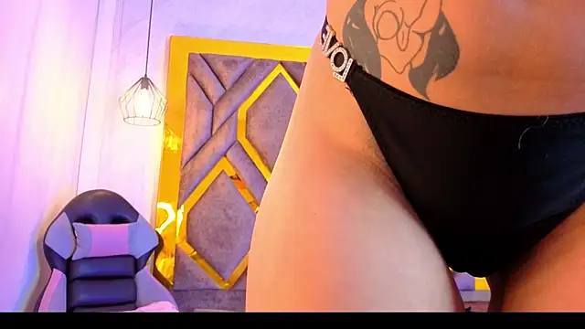 Snapshot of Ey_Im_simone_ chatting on 16, 6, 2026 Ey Im simone online show from 16, 6, 2026