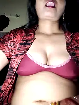 Snapshot of Riya_Tales chatting on 17, 5, 2026 Riya Tales online show from 17, 5, 2026