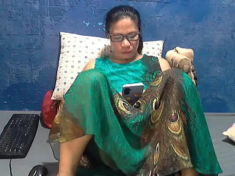 Snapshot of hotchilimom chatting on 21, 5, 2026 hotchilimom online show from 21, 5, 2026