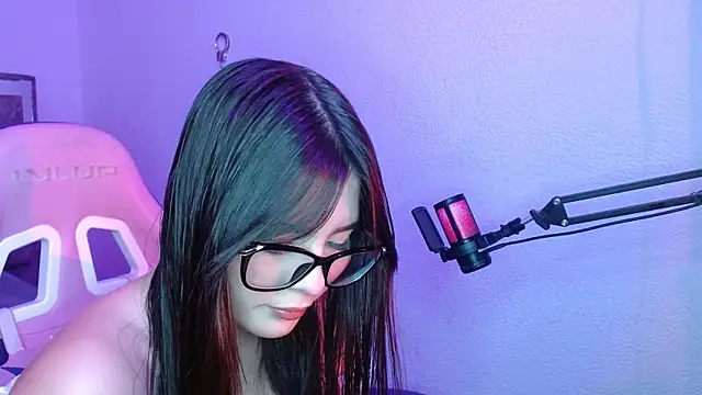 Snapshot of Destiny_A chatting on 3, 6, 2026 Destiny A online show from 3, 6, 2026