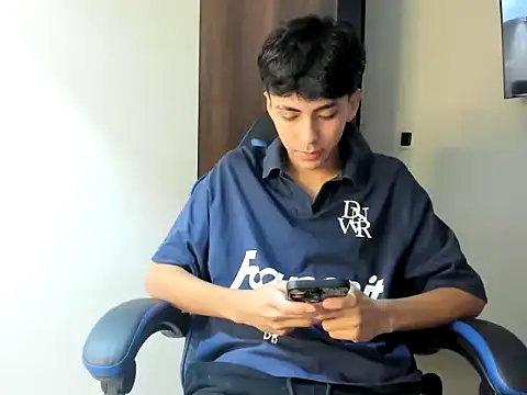 Snapshot of Ian_andrey chatting on 24, 6, 2026 Ian andrey online show from 24, 6, 2026