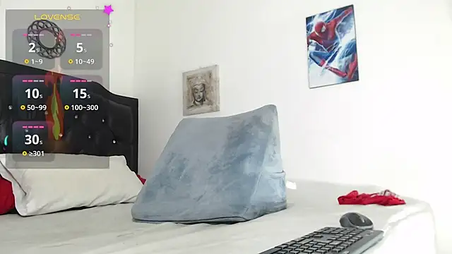 Santiago And Mick online show from 13, 5, 2026