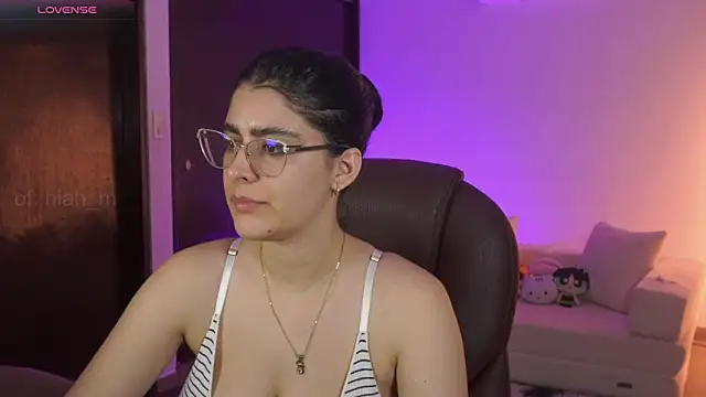 Snapshot of _Niah chatting on 20, 5, 2026 Niah online show from 20, 5, 2026