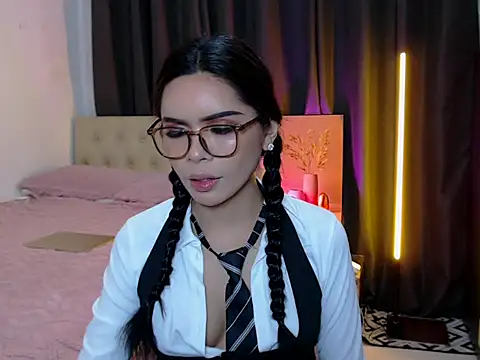 Snapshot of Alexandra_Kenn chatting on 6, 7, 2026 Alexandra Kenn online show from 6, 7, 2026