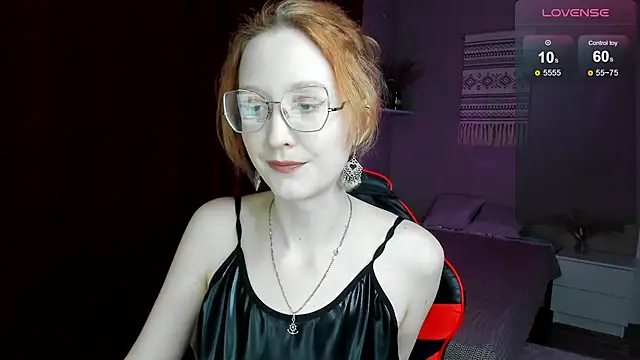 Snapshot of LunaTerry chatting on 26, 5, 2026 LunaTerry online show from 26, 5, 2026