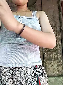 Snapshot of Maria-aa chatting on 27, 5, 2026 Maria-aa online show from 27, 5, 2026