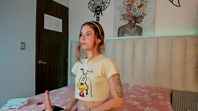 Snapshot of Kira_Venom chatting on 12, 6, 2026 Kira Venom online show from 12, 6, 2026