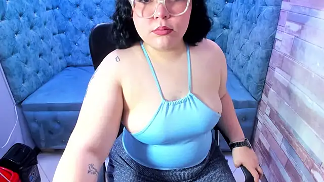 Snapshot of Sweet_Nova_ chatting on 26, 5, 2026 Sweet Nova online show from 26, 5, 2026