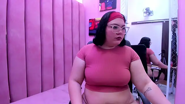 Snapshot of Sweet_Nova_ chatting on 29, 5, 2026 Sweet Nova online show from 29, 5, 2026