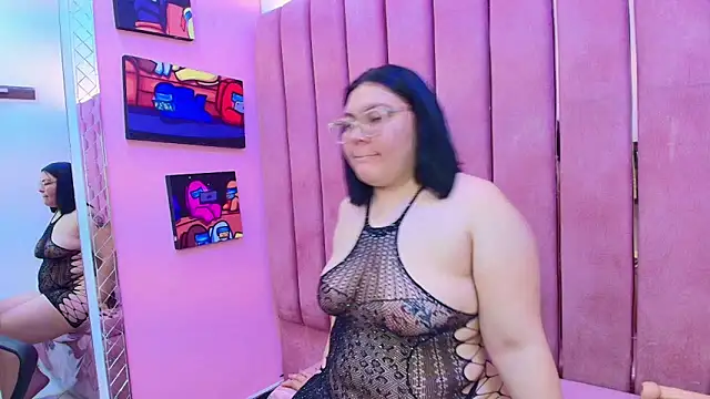 Snapshot of Sweet_Nova_ chatting on 11, 6, 2026 Sweet Nova online show from 11, 6, 2026