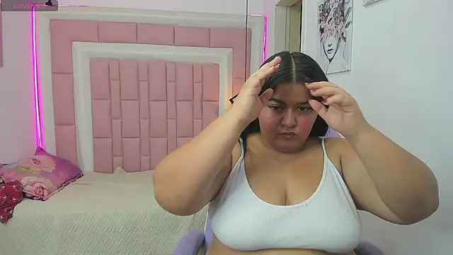 Snapshot of Princess_Xoxo chatting on 18, 5, 2026 Princess Xoxo online show from 18, 5, 2026