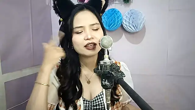 Snapshot of FerminaBoutwell chatting on 23, 5, 2026 FerminaBoutwell online show from 23, 5, 2026