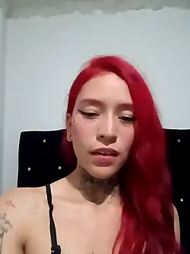 ChicaFuegoDulce online show from 10, 5, 2026