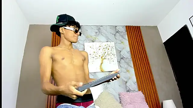 Snapshot of BOUL_GUYS chatting on 21, 5, 2026 BOUL GUYS online show from 21, 5, 2026