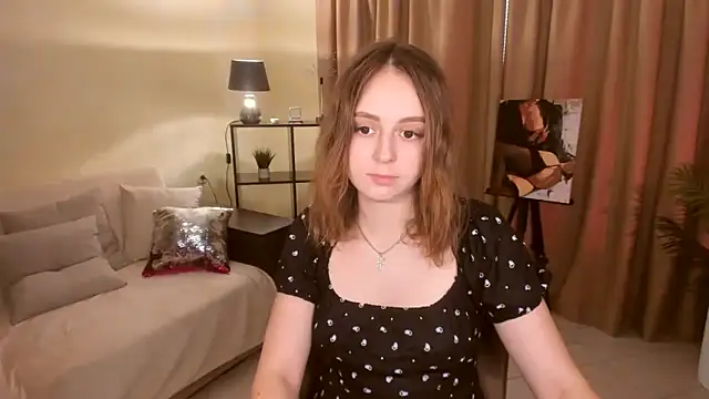 Snapshot of MilanaRare chatting on 6, 6, 2026 MilanaRare online show from 6, 6, 2026